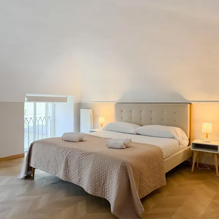 Vittorio Veneto Collection - Gold *